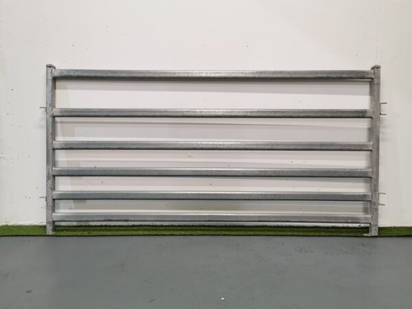 Sheep hurdles - 2.2m width